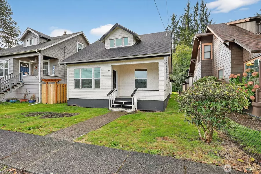 819 W Perry ST, Aberdeen, WA 98520