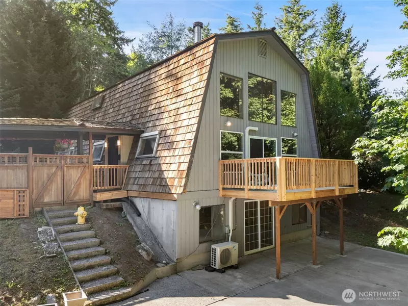 1354 NE Hoffs DR, Poulsbo, WA 98370