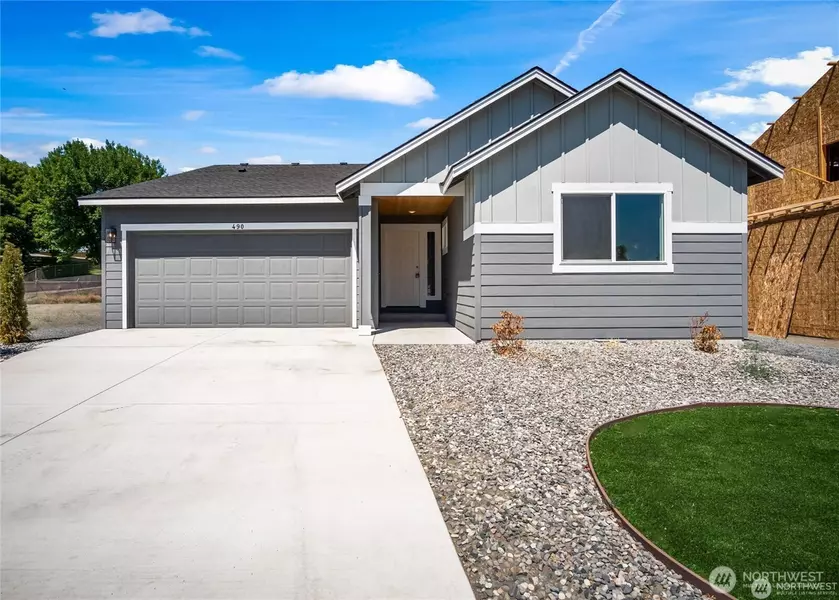490 N Ruddy ST, Moses Lake, WA 98837