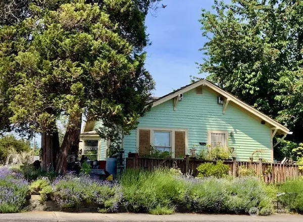 310 13th ST SE, Puyallup, WA 98372