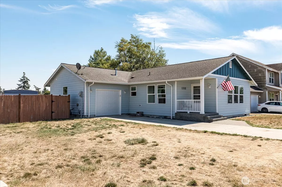 Oak Harbor, WA 98277,1312 NW Kathleen DR