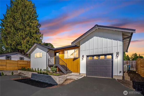 Snohomish, WA 98290,325 J AVE #B