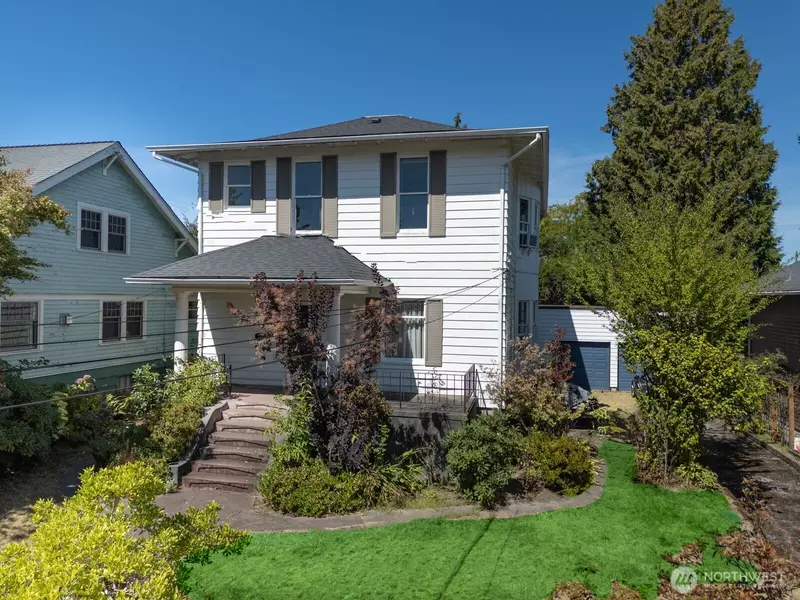 136 N 77th ST, Seattle, WA 98103