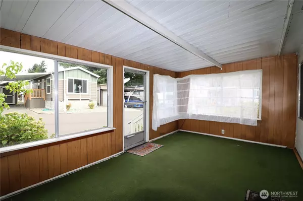Seatac, WA 98188,18305 35th AVE S #357