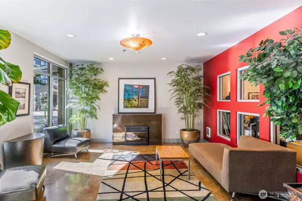 Seattle, WA 98121,2440 Western AVE #503