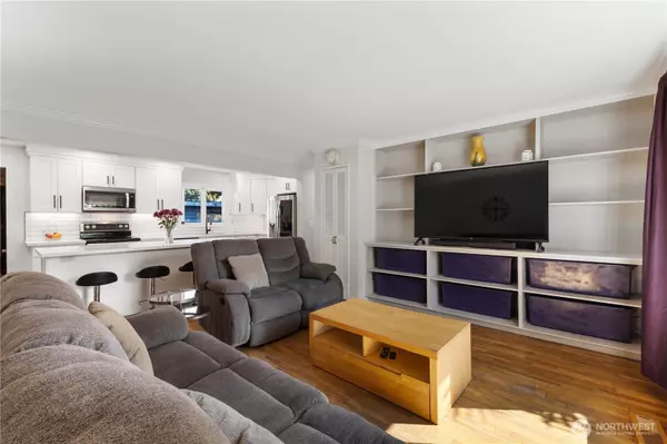 Des Moines, WA 98198,25916 18th AVE S