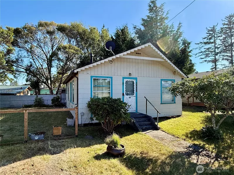 1512 270th PL, Ocean Park, WA 98640