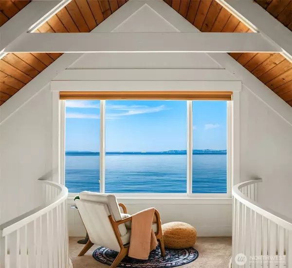 Vashon, WA 98070,10843 Point Vashon DR SW