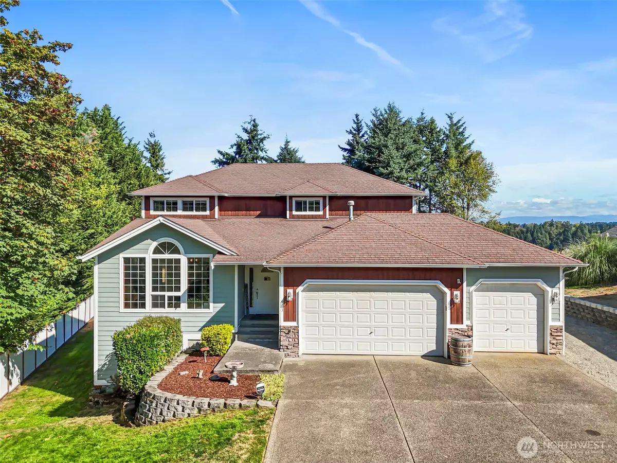 Lake Tapps, WA 98391,403 207th AVE E