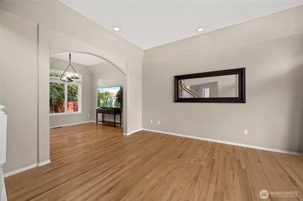 Burlington, WA 98233,12297 Bayhill DR