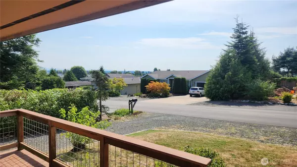 Blaine, WA 98230,5556 Salish RD