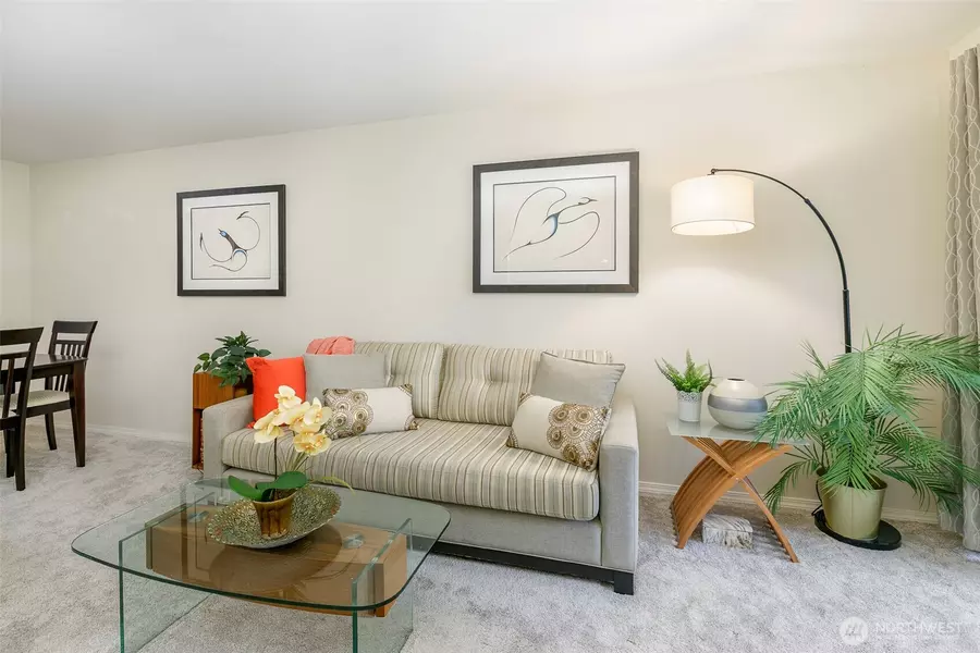 710 N 160TH ST #B204, Shoreline, WA 98133