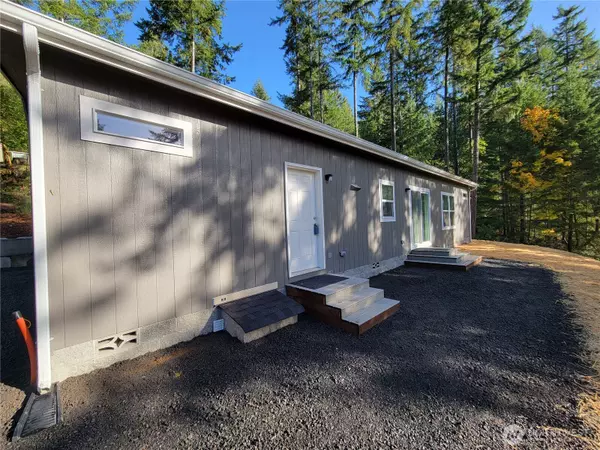 Bremerton, WA 98312,8942 W McKenna Falls Rd W