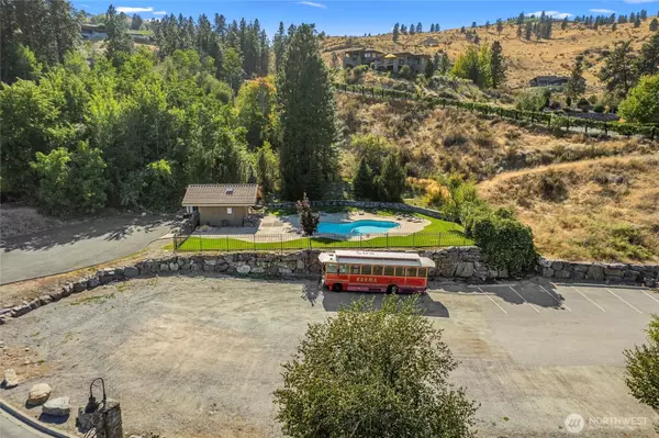 Chelan, WA 98816,1681 S Lakeshore RD
