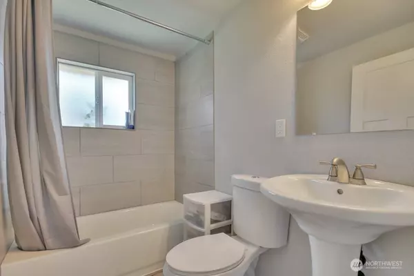 Spanaway, WA 98387,17001 4th AVE S