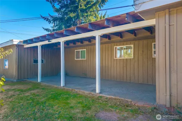 Tacoma, WA 98418,1561 1563 S 35th ST