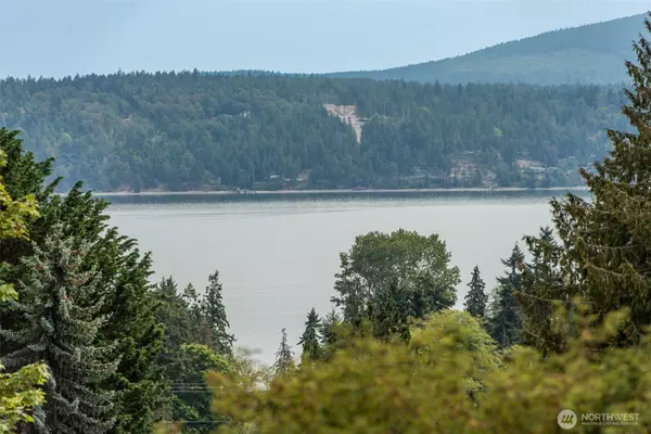 Sequim, WA 98382,1366 W Sequim Bay RD