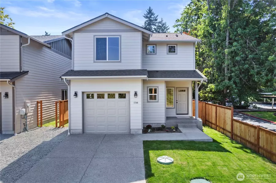 1744 112th ST S, Tacoma, WA 98444