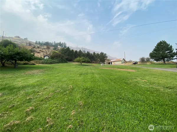 Wenatchee, WA 98828,1287 Malaga Alcoa HWY