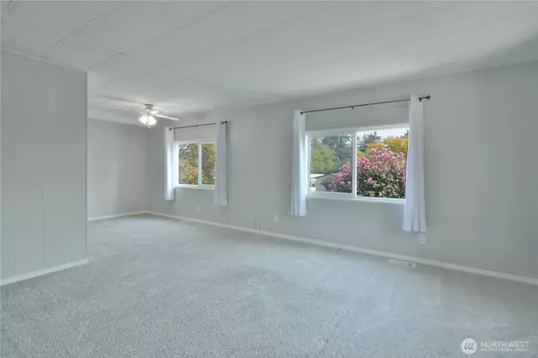 Everett, WA 98204,13320 Hwy 99 #197