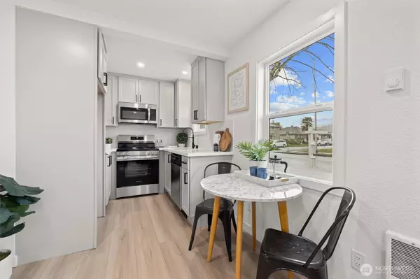 Renton, WA 98057,1310 N 3rd ST