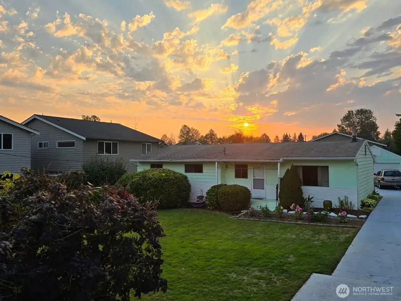 15404 Meadow RD, Lynnwood, WA 98087