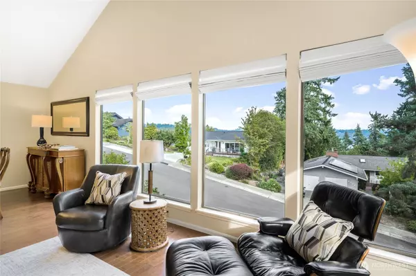 Bellevue, WA 98008,18430 NE 15th PL