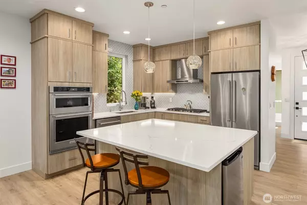 Bainbridge Island, WA 98110,7950 NE Baker Hill RD