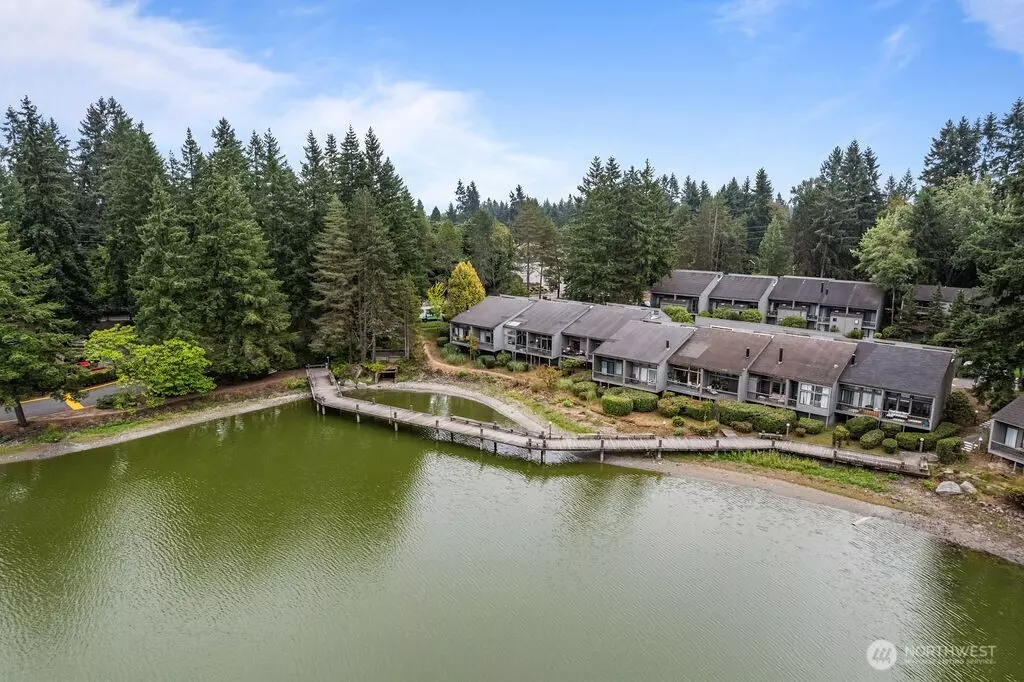 Redmond, WA 98052,6525 139th PL NE #39