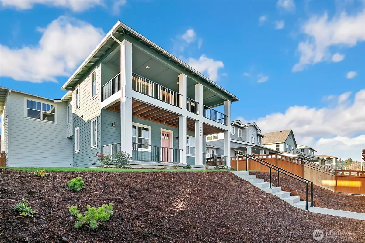 Seattle, WA 98106,9708 5th LN SW #10