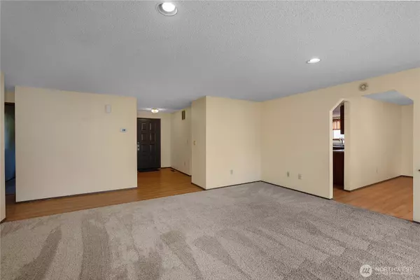 Olympia, WA 98502,1022 Cardigan LOOP NW