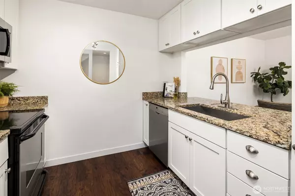 Seattle, WA 98125,14363 30th AVE NE #Unit 9