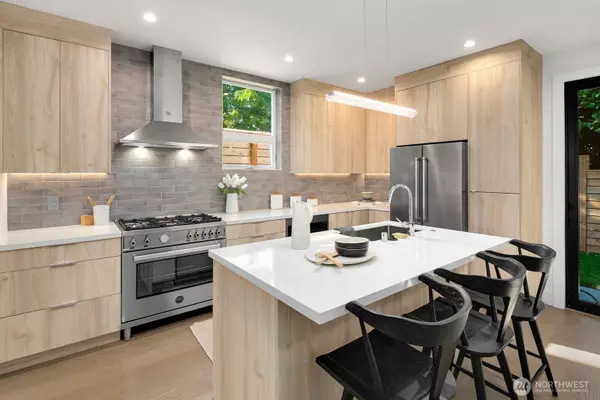 Seattle, WA 98115,3816 NE 89th ST