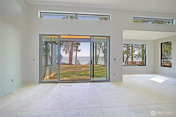 Camano Island, WA 98282,1681 S East Camano DR