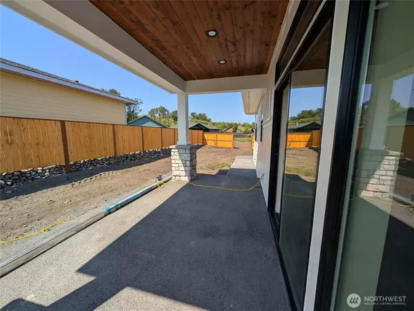 Sequim, WA 98382,11 Dover LN