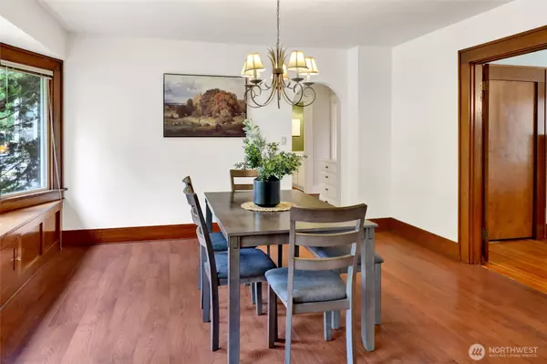 Lynden, WA 98264,1218 Front ST