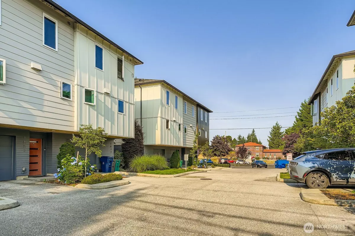 Seattle, WA 98106,1803 SW 96th LN