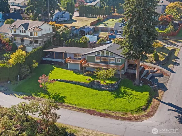 1268 Pilchuck DR, Fox Island, WA 98333