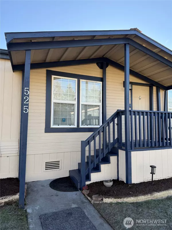 Enumclaw, WA 98022,525 Grand Fir DR