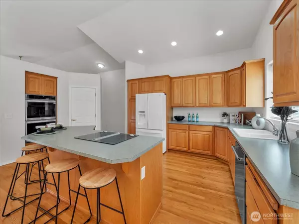 Lake Stevens, WA 98258,7412 143rd AVE NE