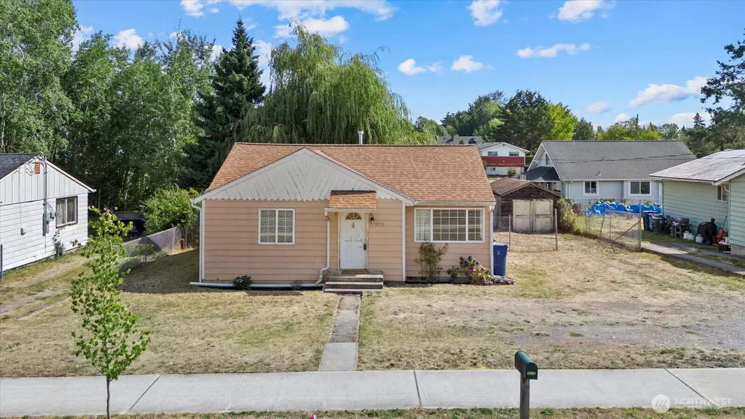 8035 S Sheridan ST, Tacoma, WA 98408