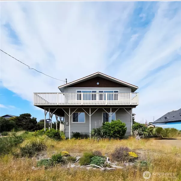 934 Starfish CT SW, Ocean Shores, WA 98569
