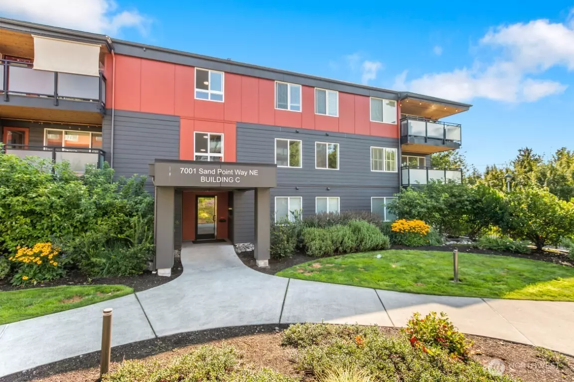 Seattle, WA 98115,7001 Sand Point WAY NE #C102