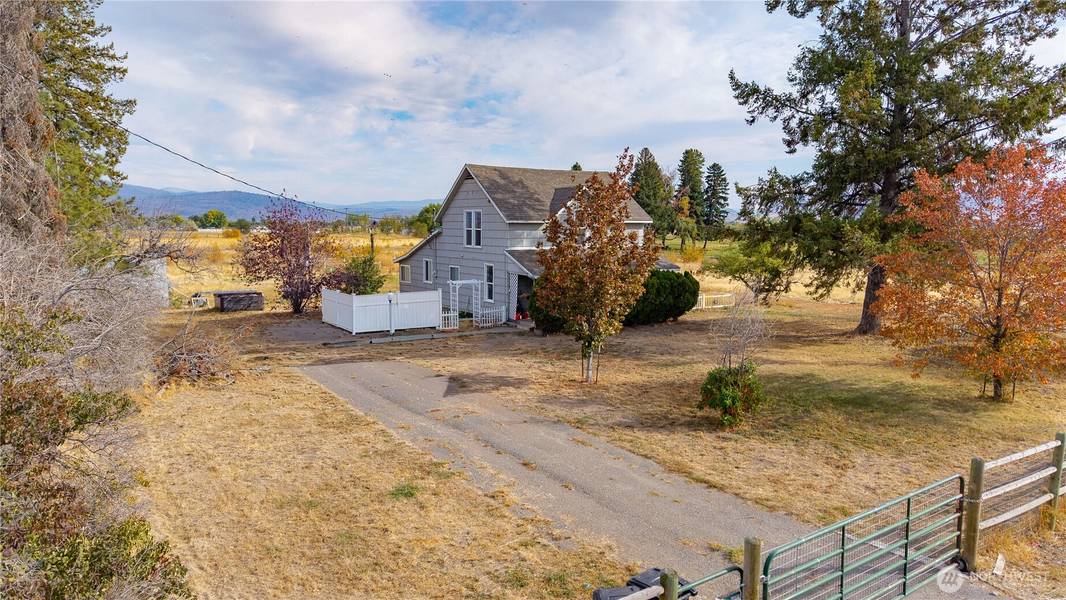 430 Conconully RD, Okanogan, WA 98840