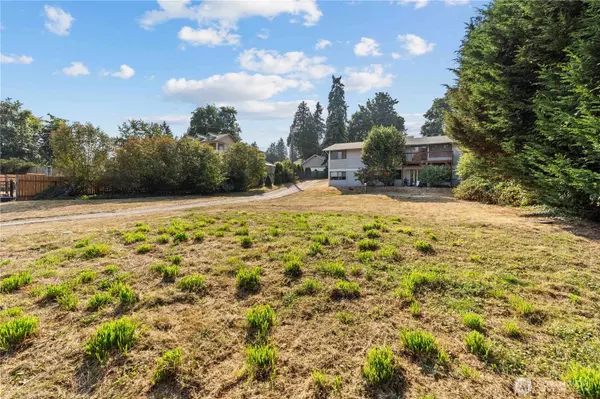 Port Orchard, WA 98366,1630 & 1632 Colchester DR E