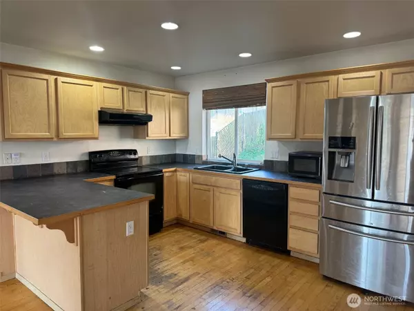 Bremerton, WA 98312,1641 W Bayview DR
