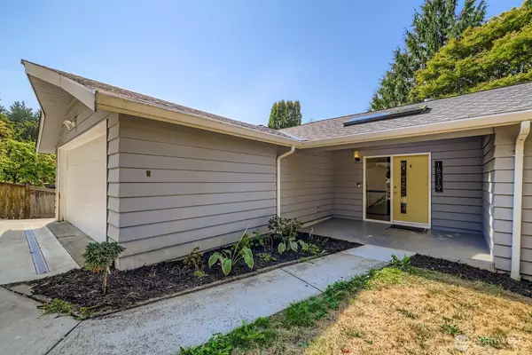 18319 83rd PL NE, Kenmore, WA 98028