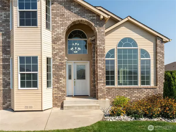 East Wenatchee, WA 98802,1649 Huntwood LN