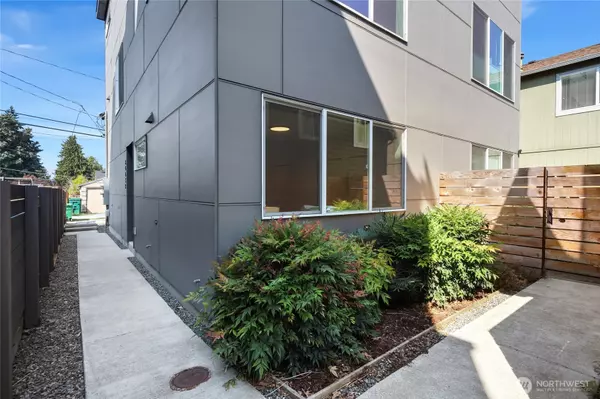 Seattle, WA 98106,8445 Delridge WAY SW #B