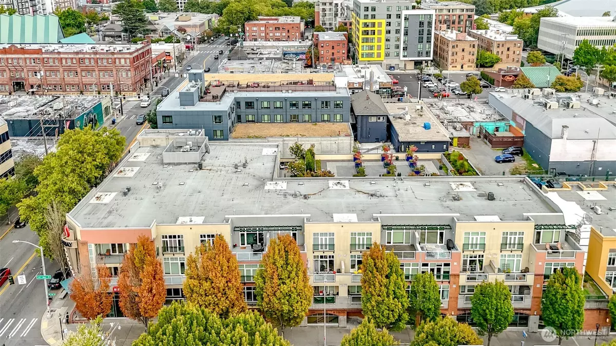 Seattle, WA 98119,17 W Mercer ST #301